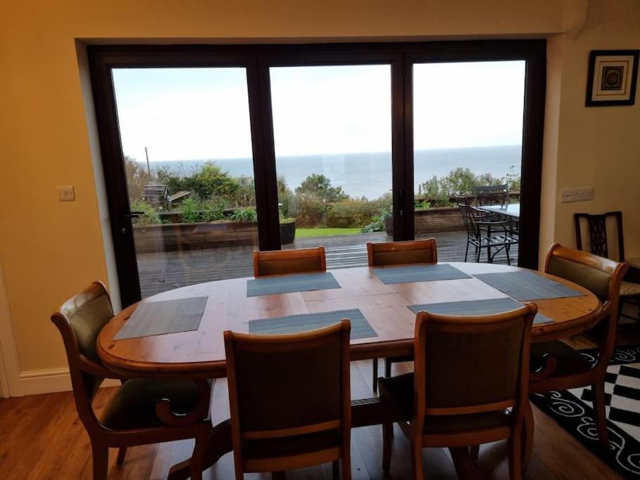 Spacious Detached Home With Beautiful Seaviews, Sleeps 6 Trimingham Exterior photo